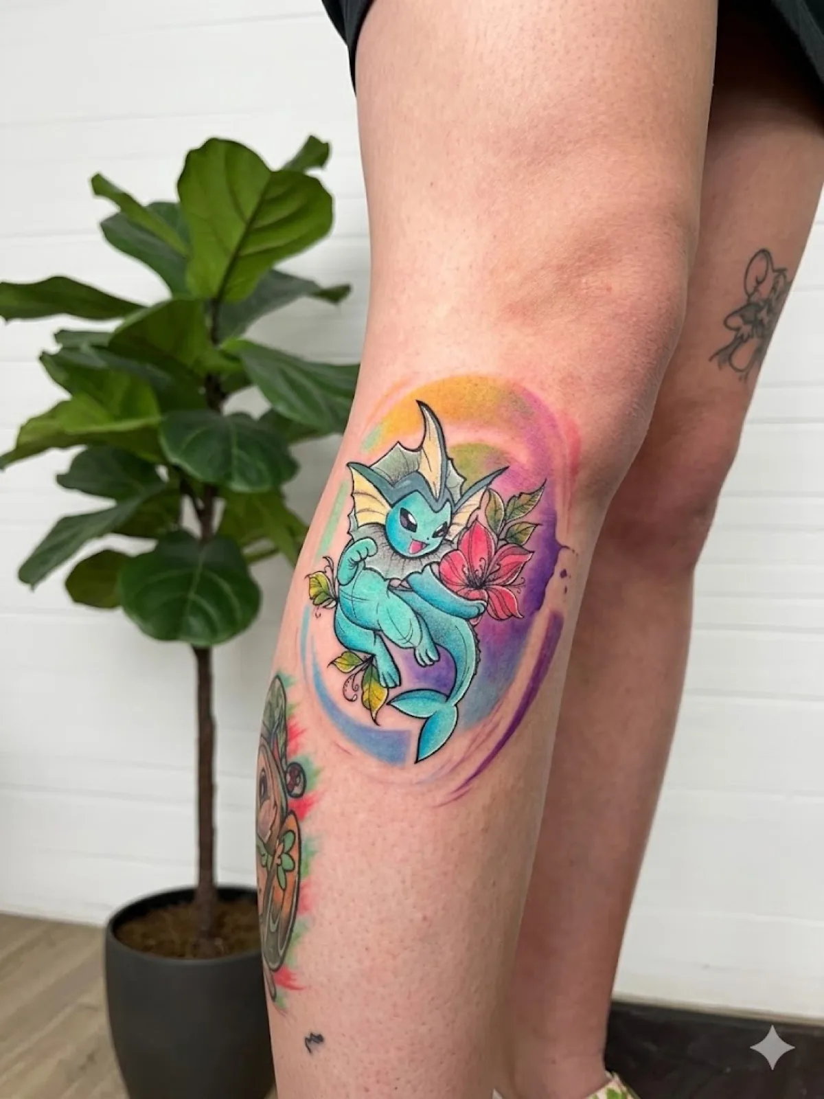 Artista de Hera trabajando sobre la piel